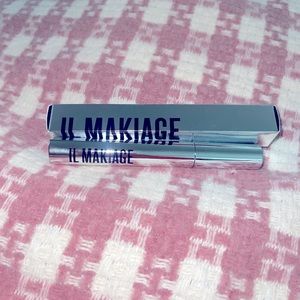 ICON MASCARA
HIGH VOLUME & INTENSE CURL MASCARA